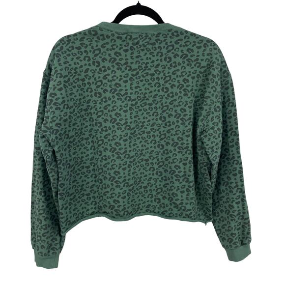 BlankNYC Cheetah Print Cropped Raw Hem Sweatshirt Green Womens Small - Picture 6 of 6